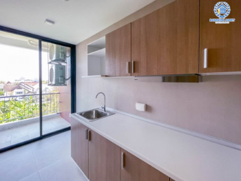 *****คอนโดมิเนียมมือสองย่านนนทบุรี โครงการริซโซ่คอนโด บางกร่าง เนื้อที่มากถึง 32.69 ตร.ม. ฟังก์ชัน 1 ห้องนอน 1 ห้องน้ำ บิวท์อินครบ พร้อมเข้าอยู่ ไม่เคยเข้าอยู่ แถมฟรี! 1 เครื่องปรับอากาศ, 1 เครื่องทำน้ำอุ่น, 1 เครื่องดูดควัน บนทำเลดีเยี่ยม ใกล้รถไฟฟ้าสายสีม่วง "สถานีบางพลู"